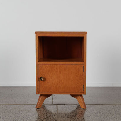 A Mid-Century Solid Oak Bedside Cabinet