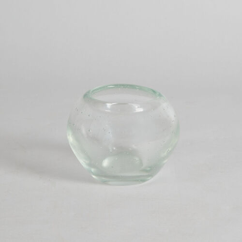 An Art Glass Bowl