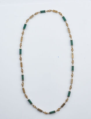 A Green Aventrine Quartz Oriental Style Gold Tone Necklace