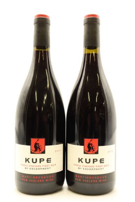 (2) 2014 Escarpment Kupe Pinot Noir, Martinborough