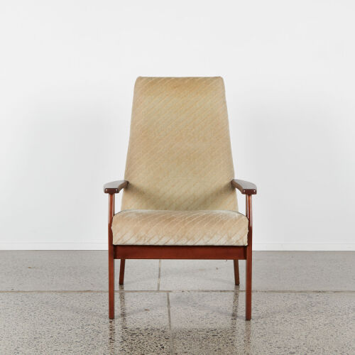 A Single Mid-Century Parker Knoll Lounge Chair