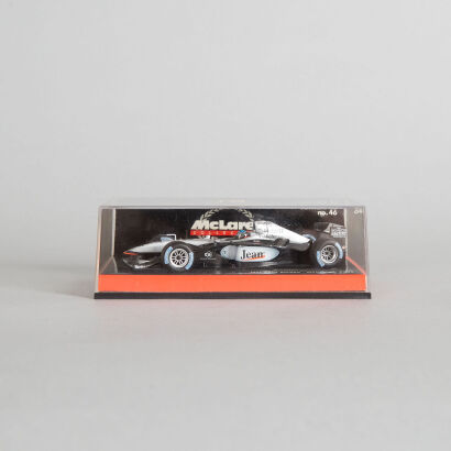 Minichamps McLaren Mercedes MP4-16 1:43