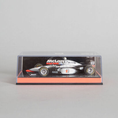 Minichamps McLaren Mercedes MP4/12 1:43