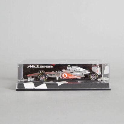 Minichamps Vodafone McLaren Mercedes MP4/26 1:43
