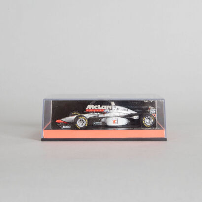 Minichamps McLaren Mercedes MP4/12 1:43