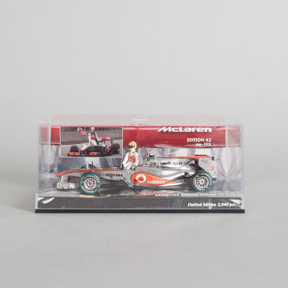 Minichamps Vodafone McLaren Mercedes MP4/25 1:43
