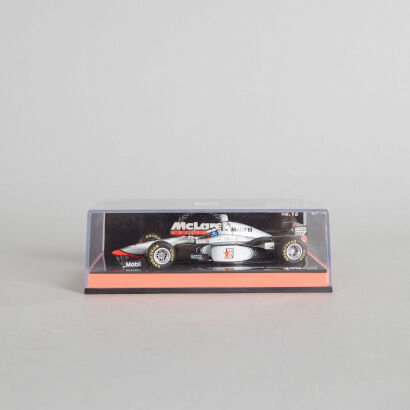Minichamps McLaren Mercedes MP4/12 1:43