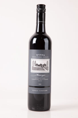 (1) 2010 Wynns Messenger Cabernet Sauvignon, Coonawarra