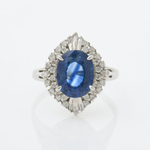 Platinum, 3.00ct Sapphire and Diamond Ring