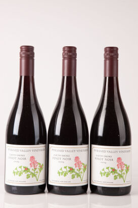 (3) 2009 Pyramid Valley Pinot Noir Earth Smoke, Waipara