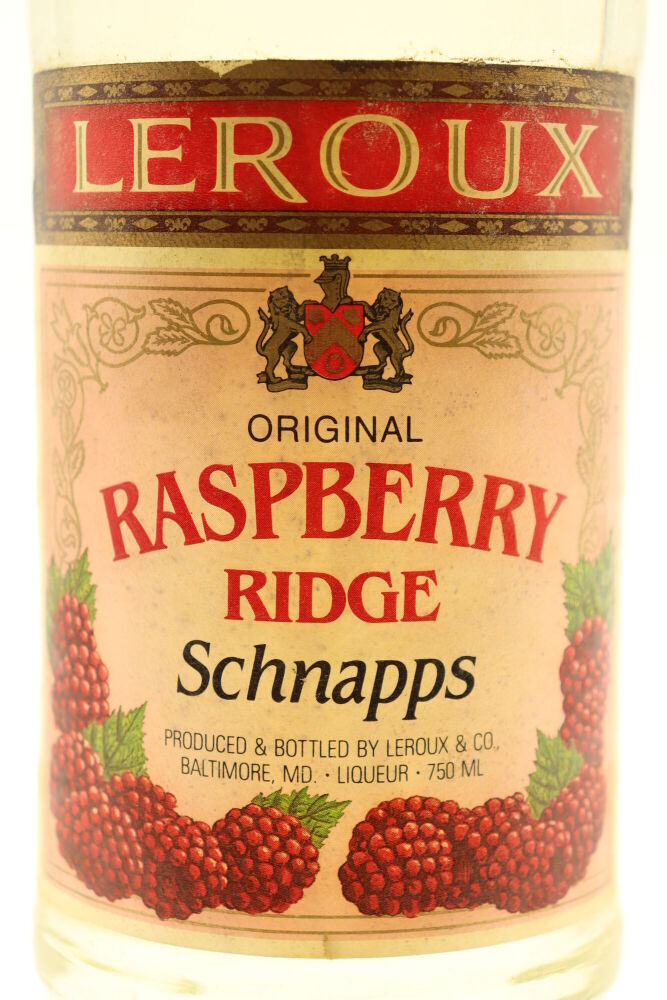(1) Leroux Raspberry Ridge Schnapps Liqueur, 750ml