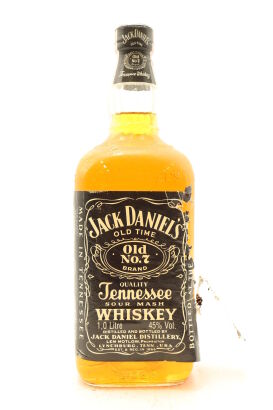 (1) Jack Daniel's Black Label Old No.7 Brand Sour Mash Whisky, 45% ABV, 1000ml