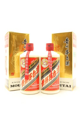 (2) 2021 Kweichow Moutai with 2 glass (GB)