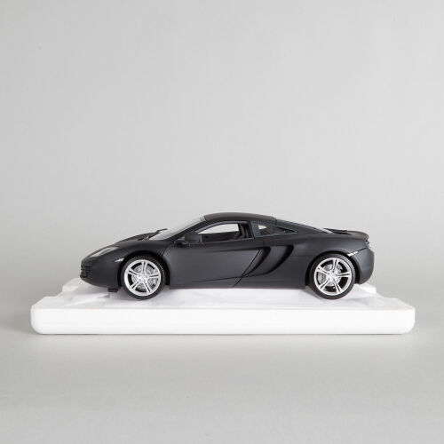 Minichamps McLaren MP4-12C 1:18