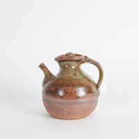 An Andrew van der Putten Teapot