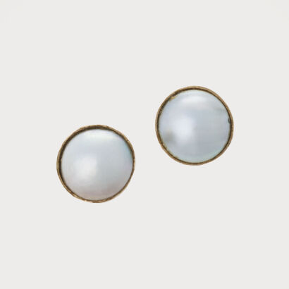 9ct Yellow Gold, Mabe Pearl Stud Earrings