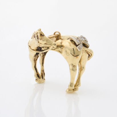 14ct Yellow Gold Horse Pendant Set With Diamonds