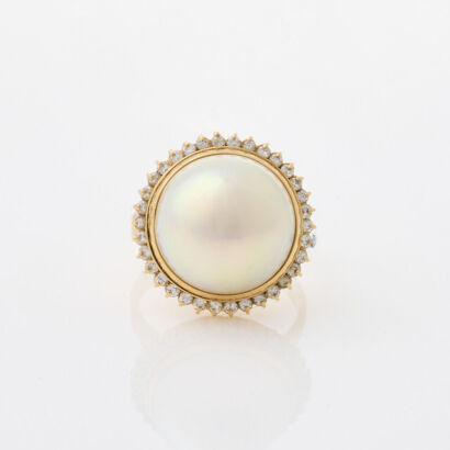 18ct Yellow Gold, Mabe Pearl and Diamond Ring