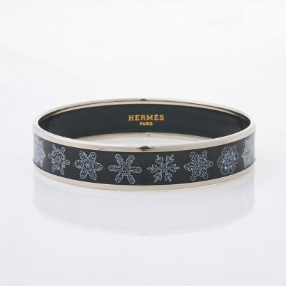 Hermès 13mm Wide Snowflake Enamel Bangle