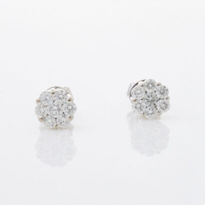 18ct White Gold, Diamond Cluster Stud earrings of .40ct Total