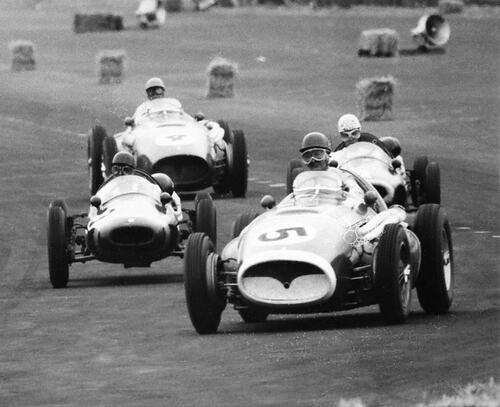 UNKNOWN PHOTOGRAPHER FOR AUCKLAND STAR 1957 New Zealand Grand Prix at Ardmore, Auckland.