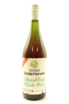 (1) NV Cooks Estate Harvest Sparkling White Wine, New Zealand