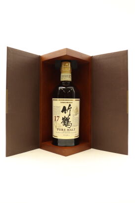 (1) Nikka Taketsuru 17 Years Old Pure Malt Japanese Whisky, 43% ABV