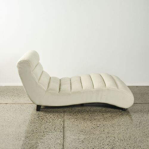 A Contemporary White Leather Chaise