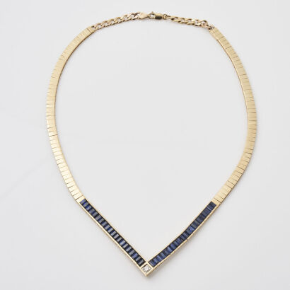 18ct/9ct Yellow Gold, 10.81ct Sapphire and Diamond 'V' Shaped Collier