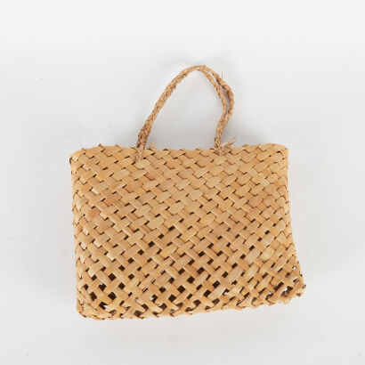 A Flax Kete