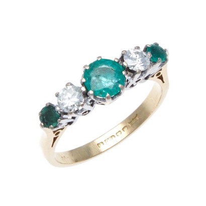 18ct Emerald & Diamond Ring