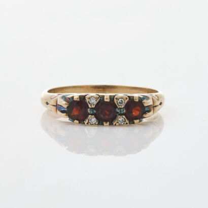 9ct Yellow Gold, Vintage Garnet Ring