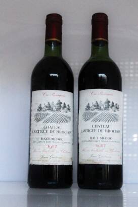 (2) 1982 Chateau L'Artigue de Brochon