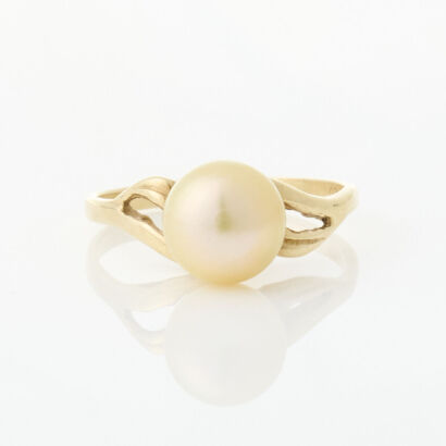 14ct Yellow Gold, 7.6 mm Cultured Pearl Ring