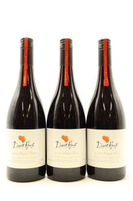 (3) 2005 Desert Heart Pinot Noir, Central Otago