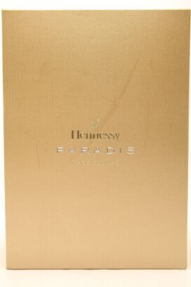 (1) Hennessy Paradis Rare Cognac, France, 40% ABV