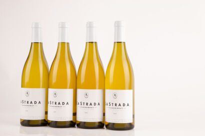 (4) 2001 La Strada Chardonnay, Marlborough