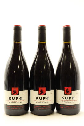 (3) 2014 Escarpment Kupe Pinot Noir, Martinborough