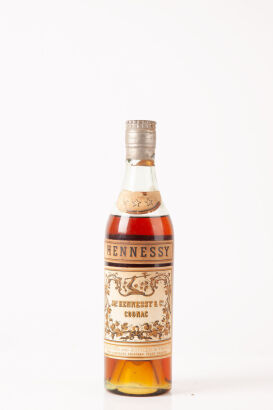 (1) Hennessey 3 Star Cognac 13 Fluid Ounces (approx.375ml)