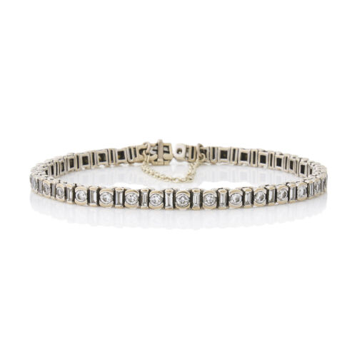 An 18ct White Gold, 4.90ct Diamond Tennis Bracelet