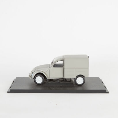 Norev Citroen 2CV Delivery Van 1:18