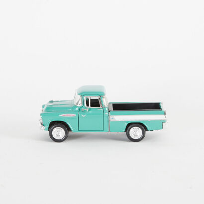 Chevrolet Cameo Pickup 1:38 Scale Model