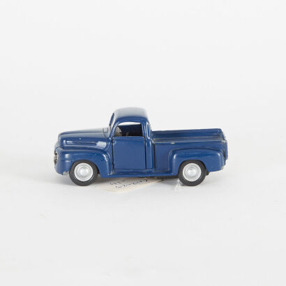 Maisto Ford Pickup 1:36