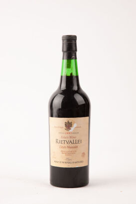 (1) 1997 Rietvallei Estate Muscadel, Robertson, South Africa