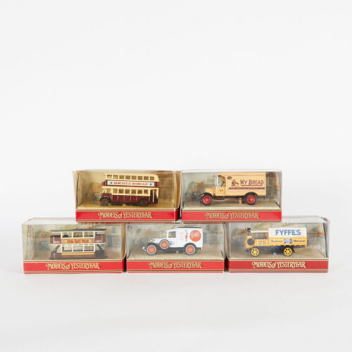 A lot of 5 Matchbox Models of Yesteryear