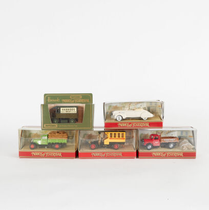 A lot of 5 Matchbox Models of Yesteryear