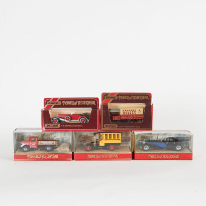 A lot of 5 Matchbox Models of Yesteryear