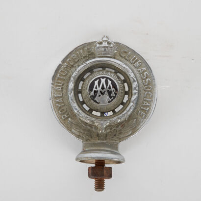 A c1920s Auckland Automobile Association car badge