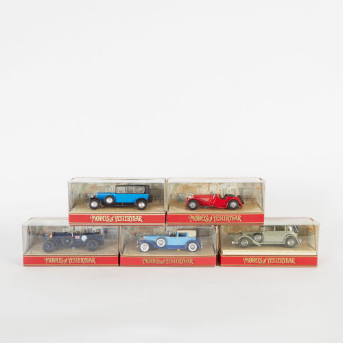 A lot of 5 Matchbox Models of Yesteryear