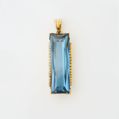 9ct Yellow Gold, Synthetic Spinel Pendant